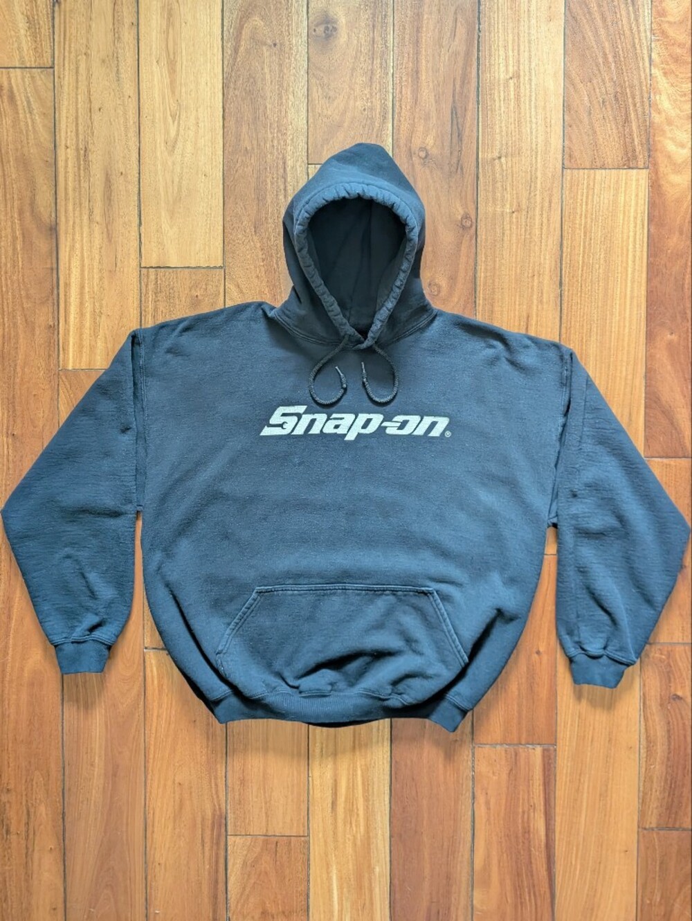 Snap-on Vintage Metallic Logo Hoodie (XL)